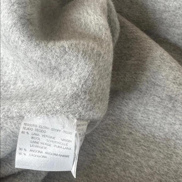 Max Mara Italy Light Gray Skirt and Jacket Set Wool - Picture 5 of 15